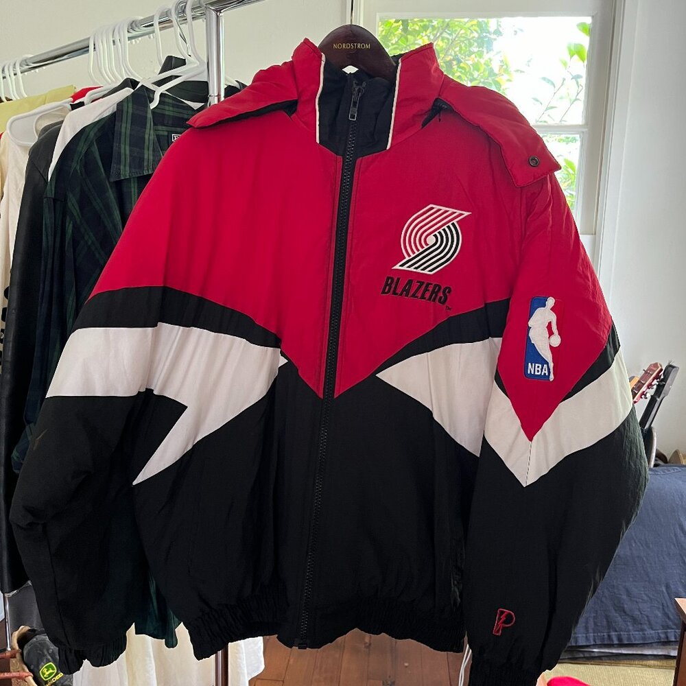 VINTAGE PORTLAND TRAILBLAZERS  PUFFER JACKET